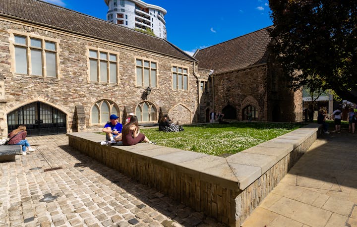 cabot circus from the outside